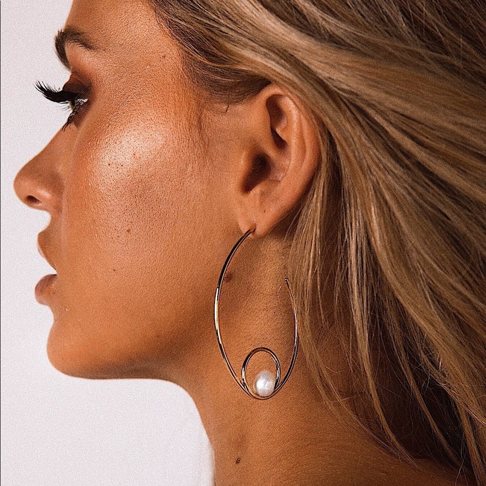 Julie and Deen Isabelle Hoops